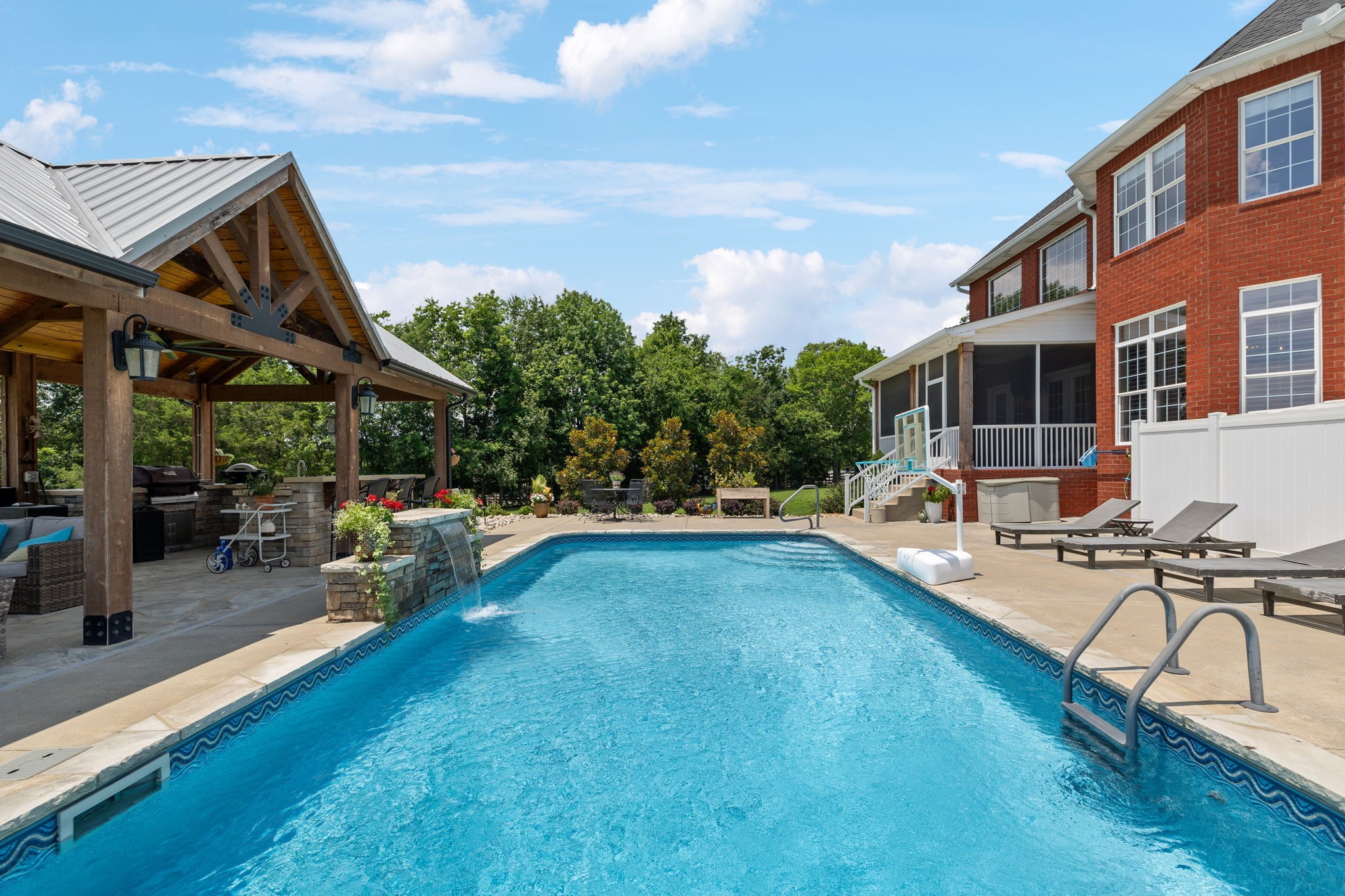 3056 SE Tater Peeler Road Lebanon TN 37090
