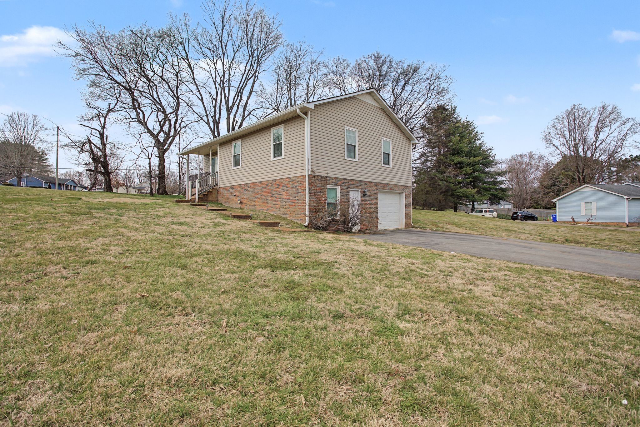 1409 Tower Drive Columbia TN 38401