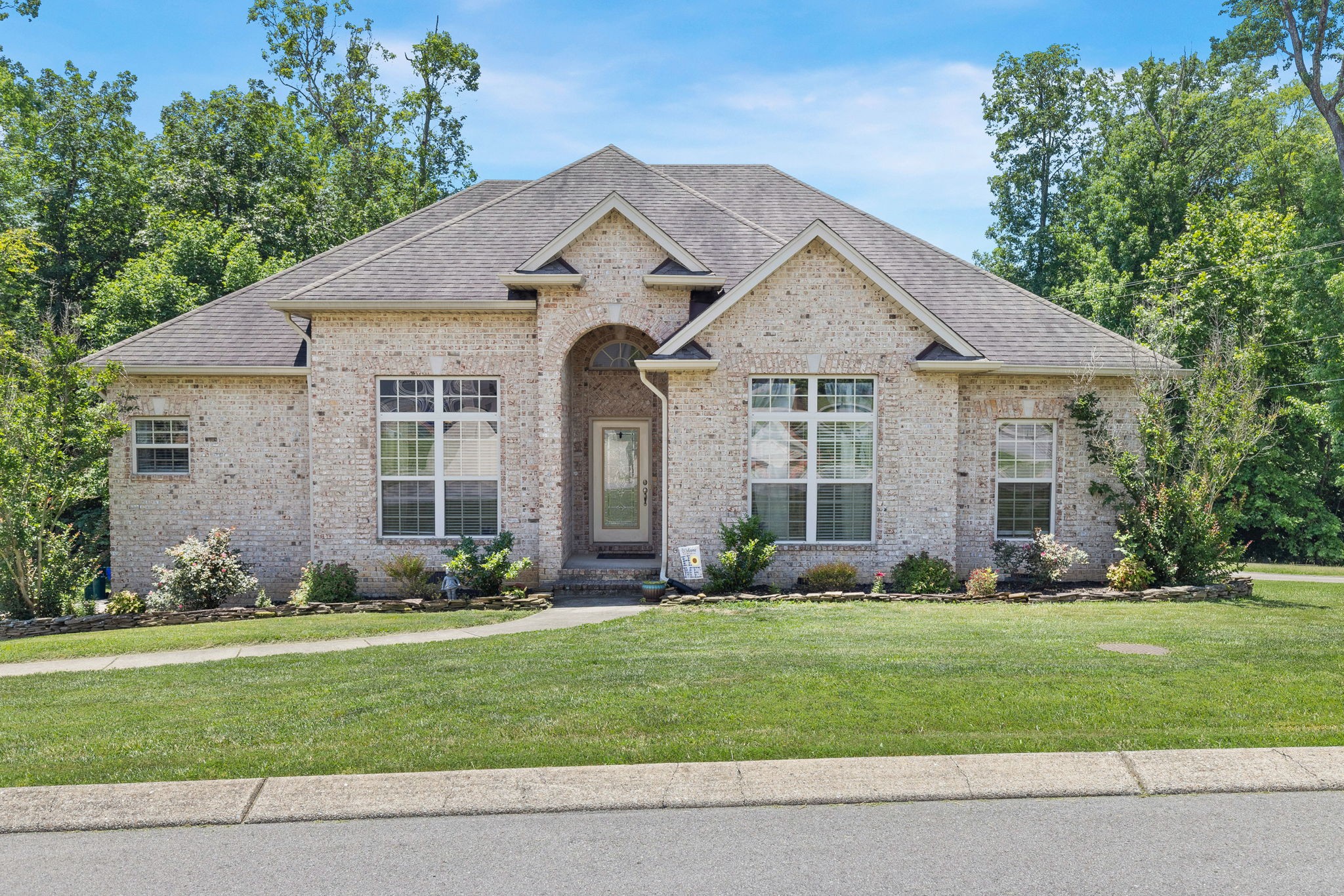 400 Artesa Drive White House TN 37188