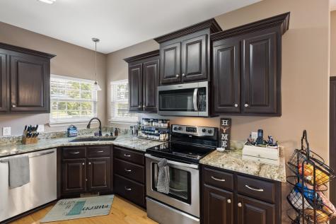 400 Artesa Drive White House TN 37188