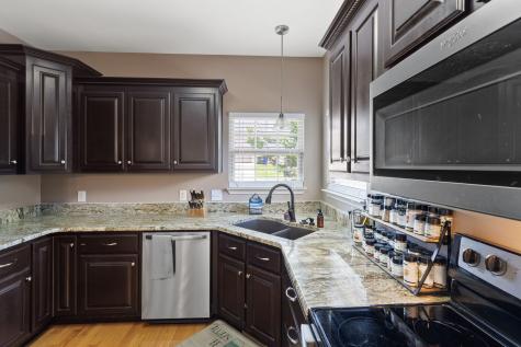 400 Artesa Drive White House TN 37188