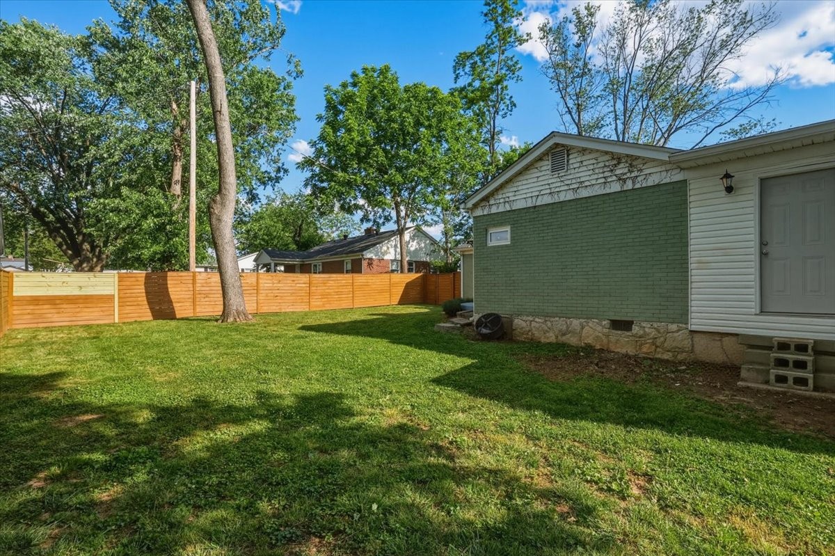 1008 Liberty Way Bowling Green KY 42104