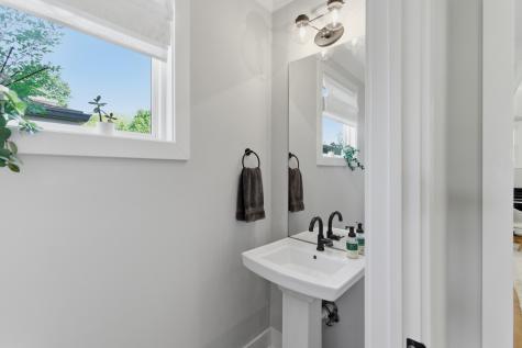 1815B Guest Drive Nashville TN 37216