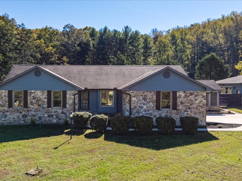 453 United Circle Jasper TN 37347