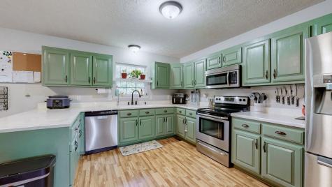 2005 Skyhawk Court White House TN 37188