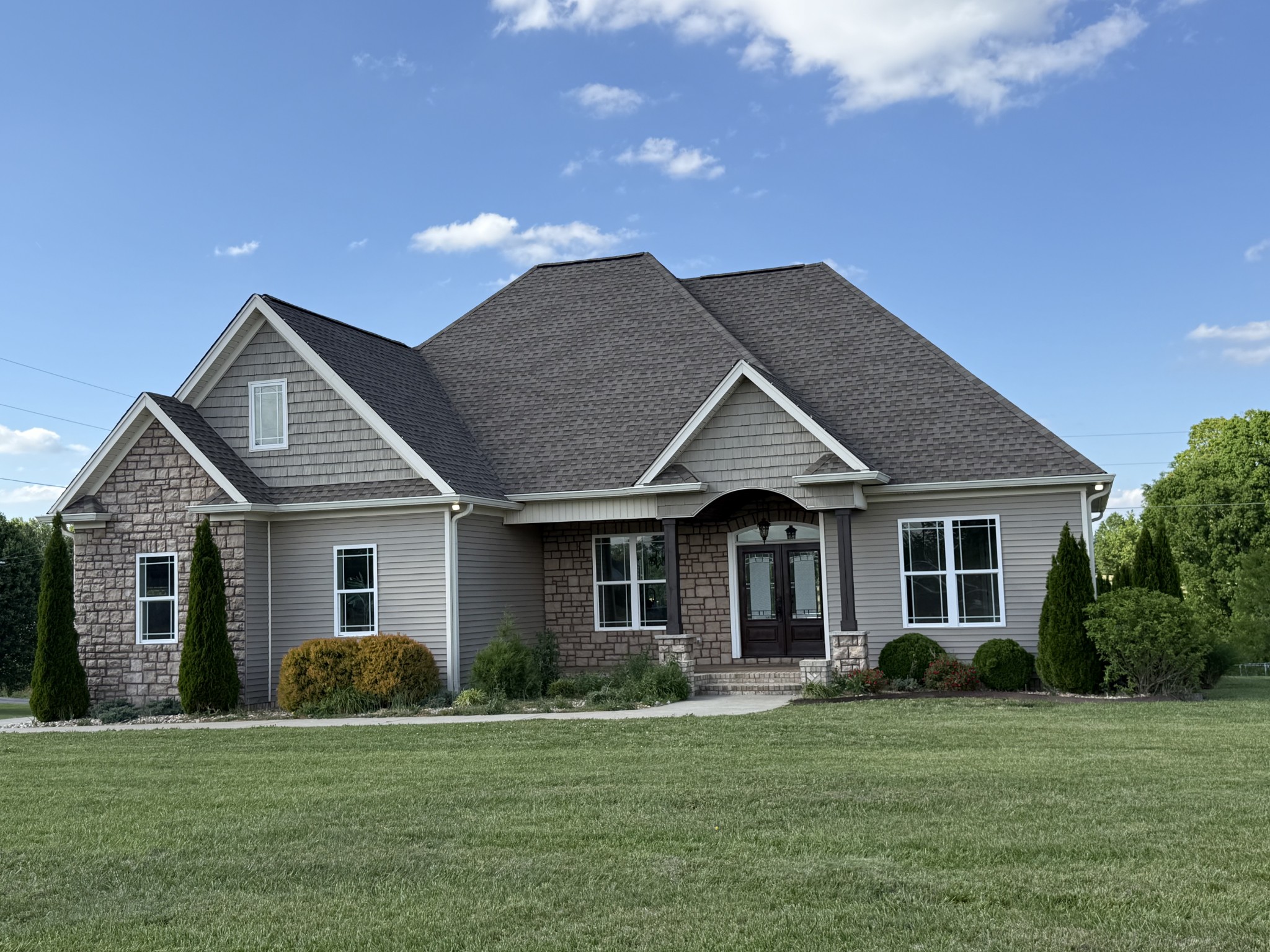702 Parker Lane Lafayette TN 37083