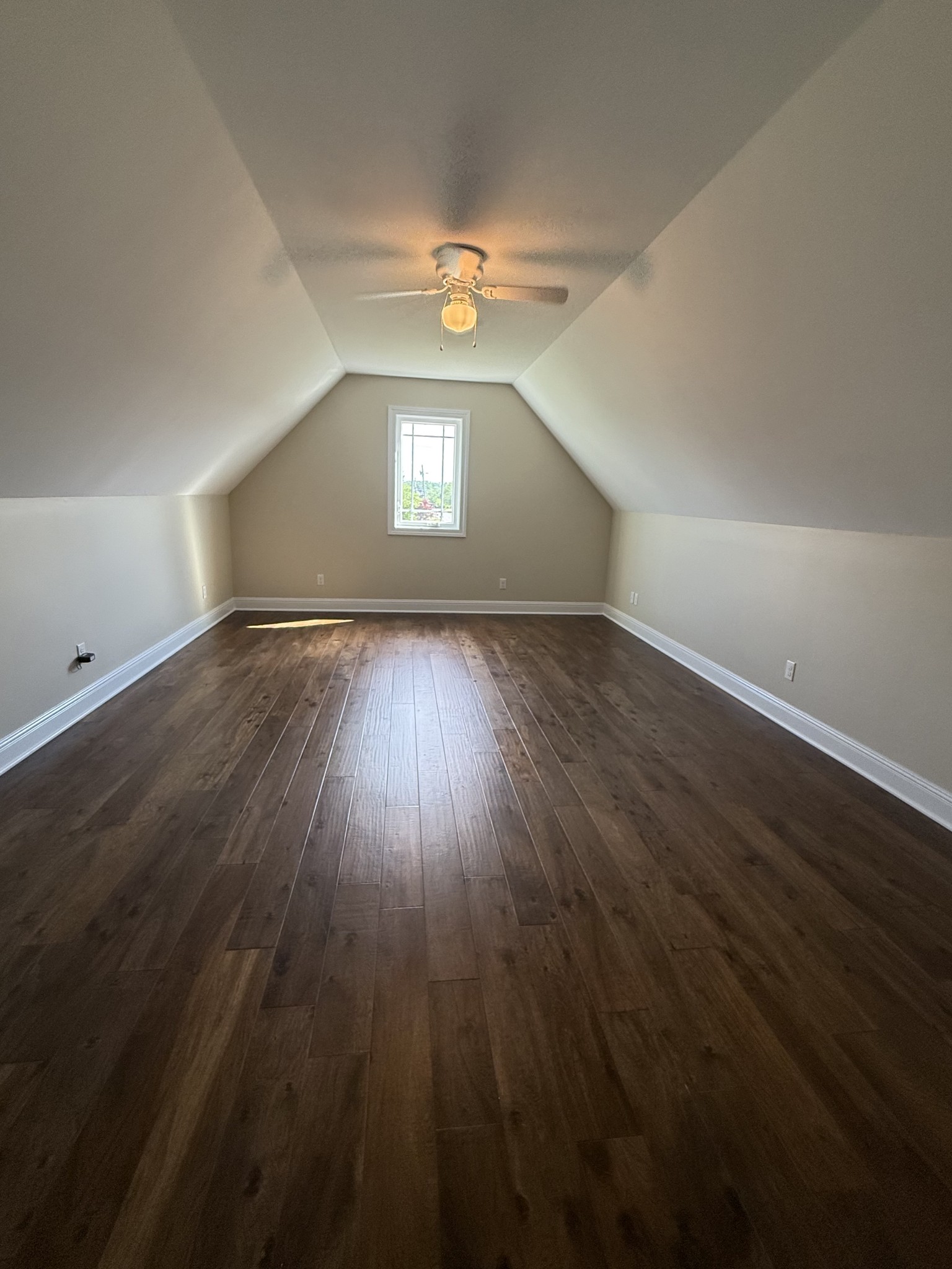 702 Parker Lane Lafayette TN 37083