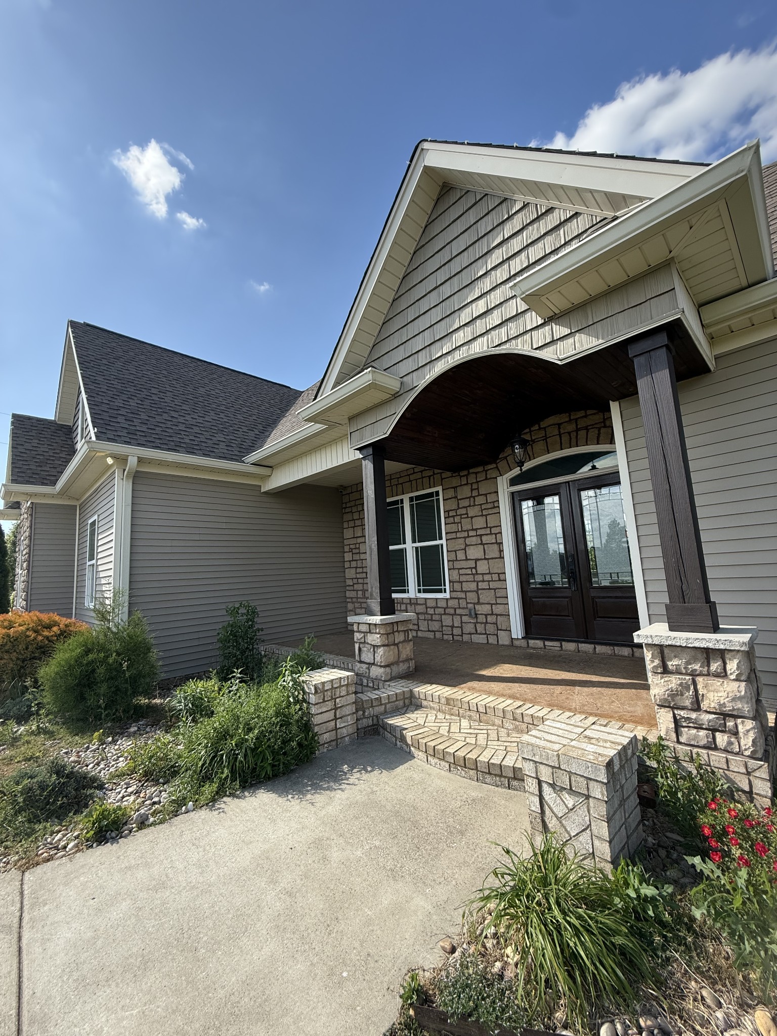 702 Parker Lane Lafayette TN 37083