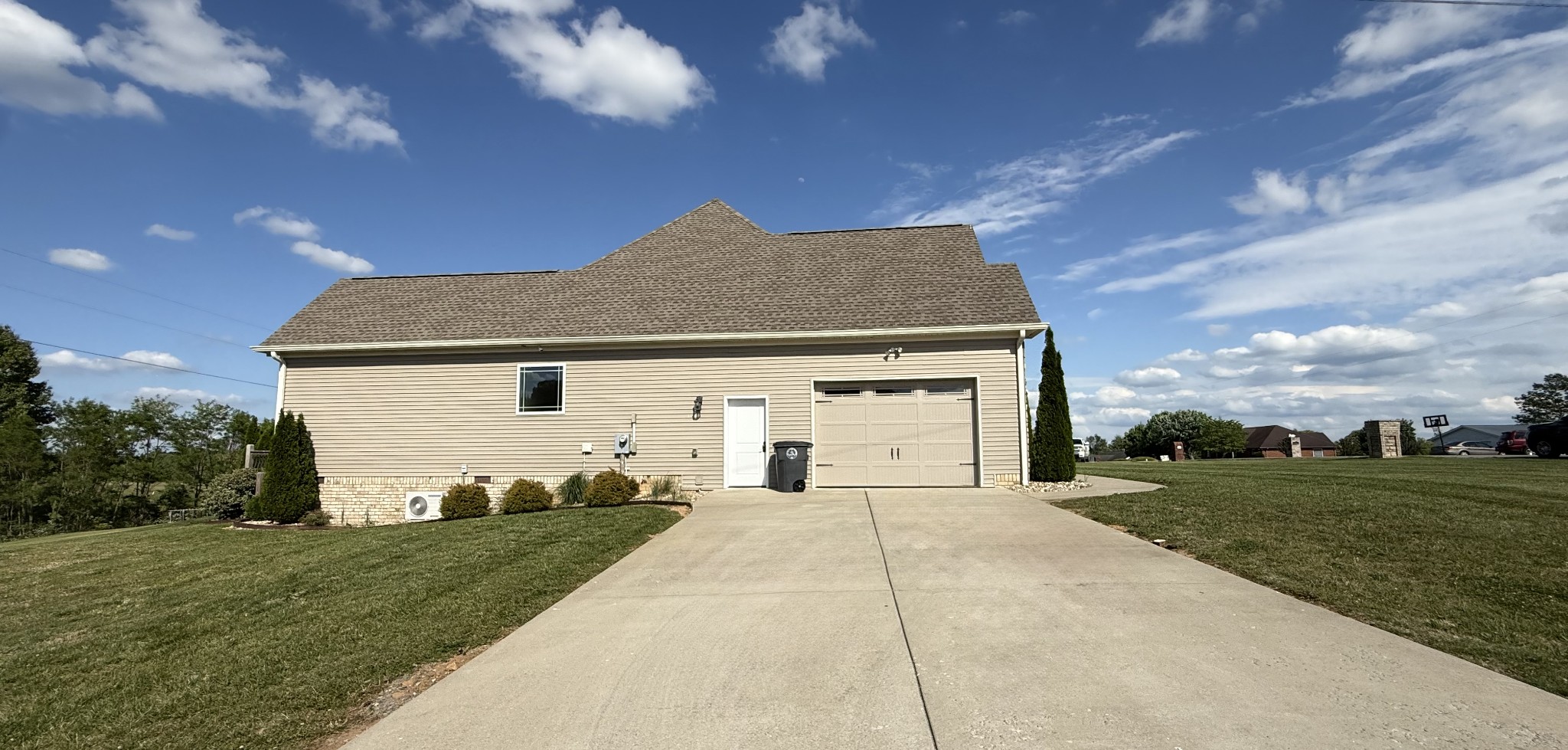 702 Parker Lane Lafayette TN 37083