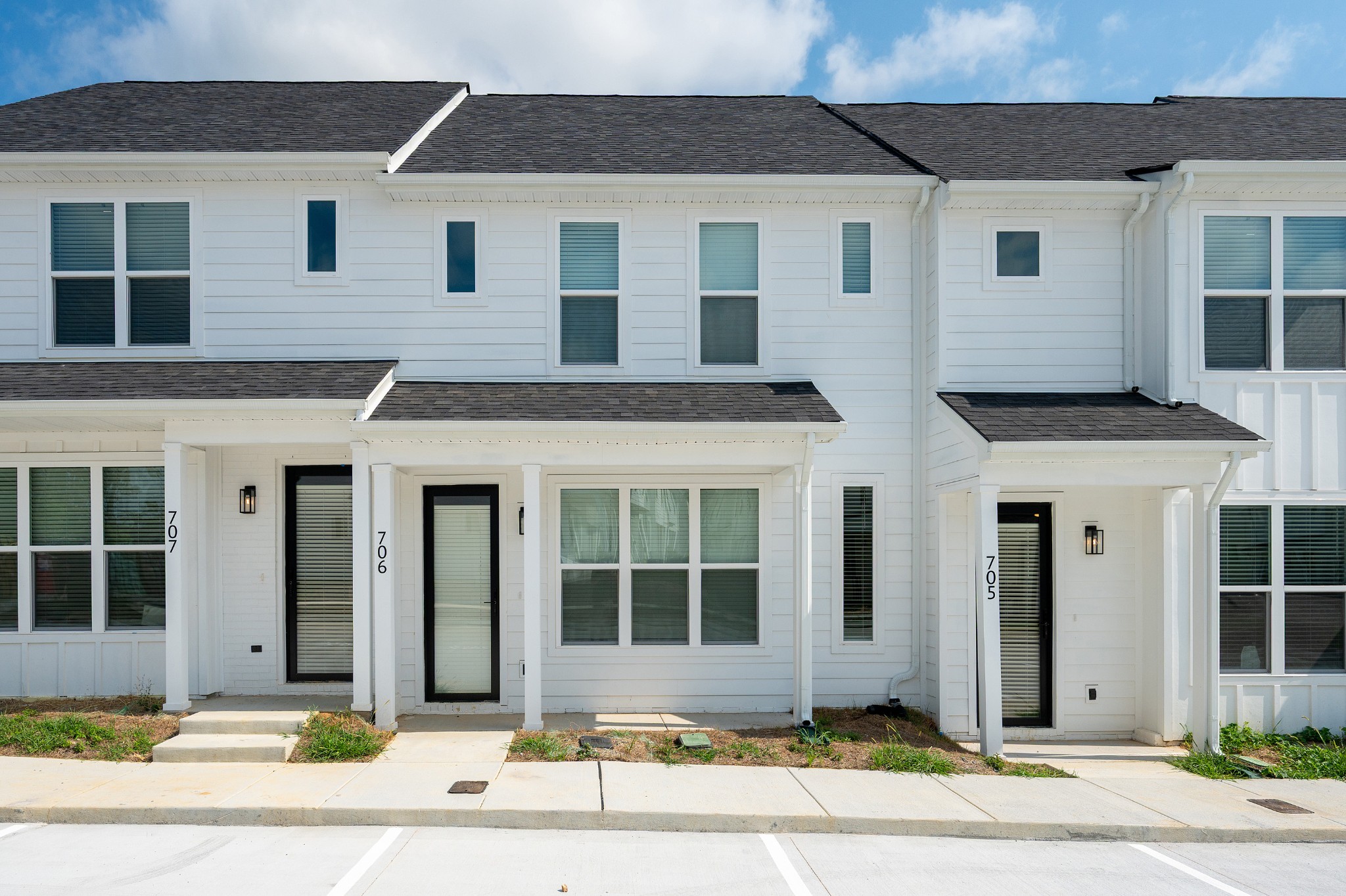 706 Laura Ward Place Lebanon TN 37087