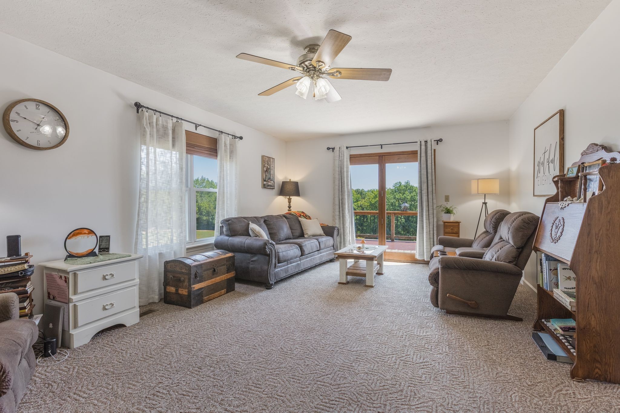 2402 Lobelville Highway Linden TN 37096