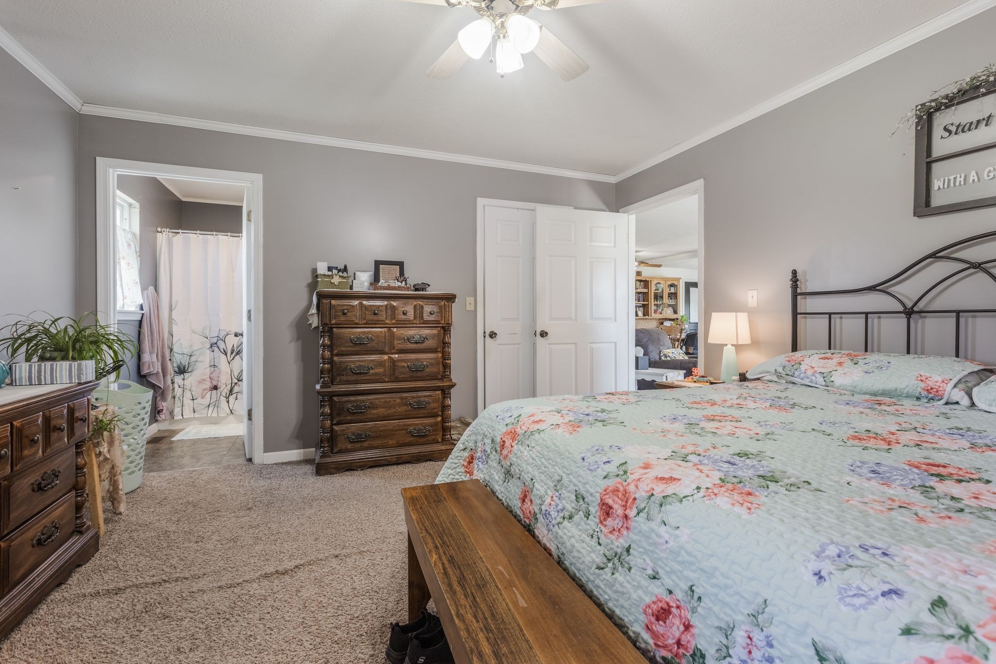 2402 Lobelville Highway Linden TN 37096