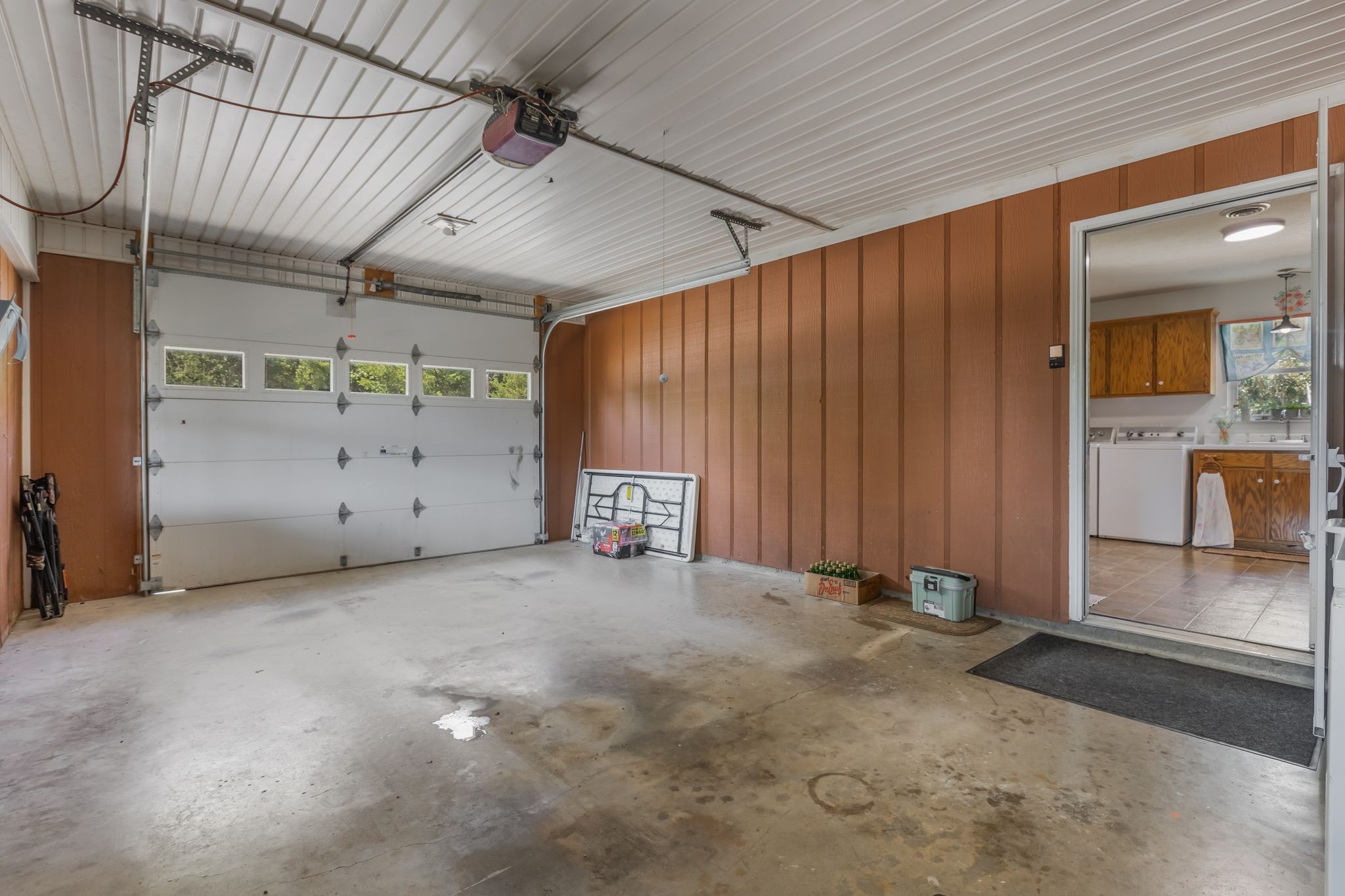 2402 Lobelville Highway Linden TN 37096
