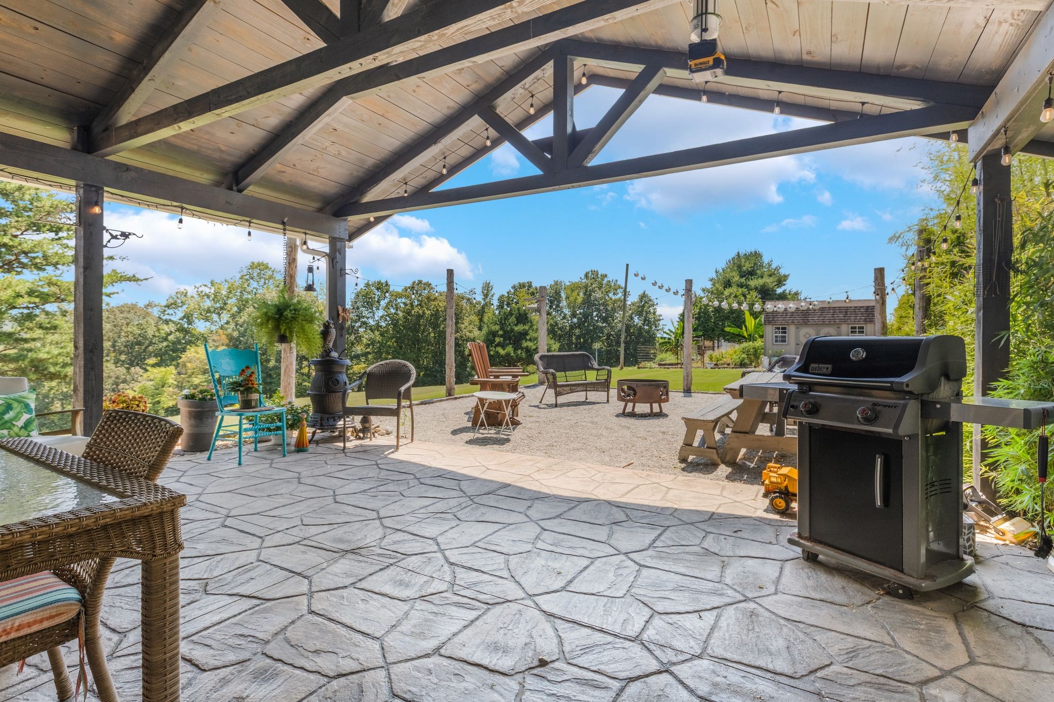 2402 Lobelville Highway Linden TN 37096