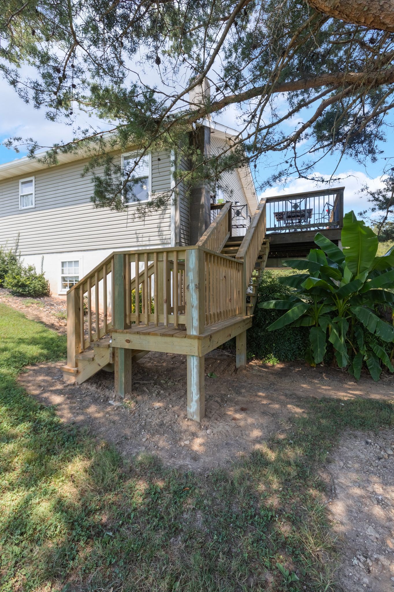 2402 Lobelville Highway Linden TN 37096