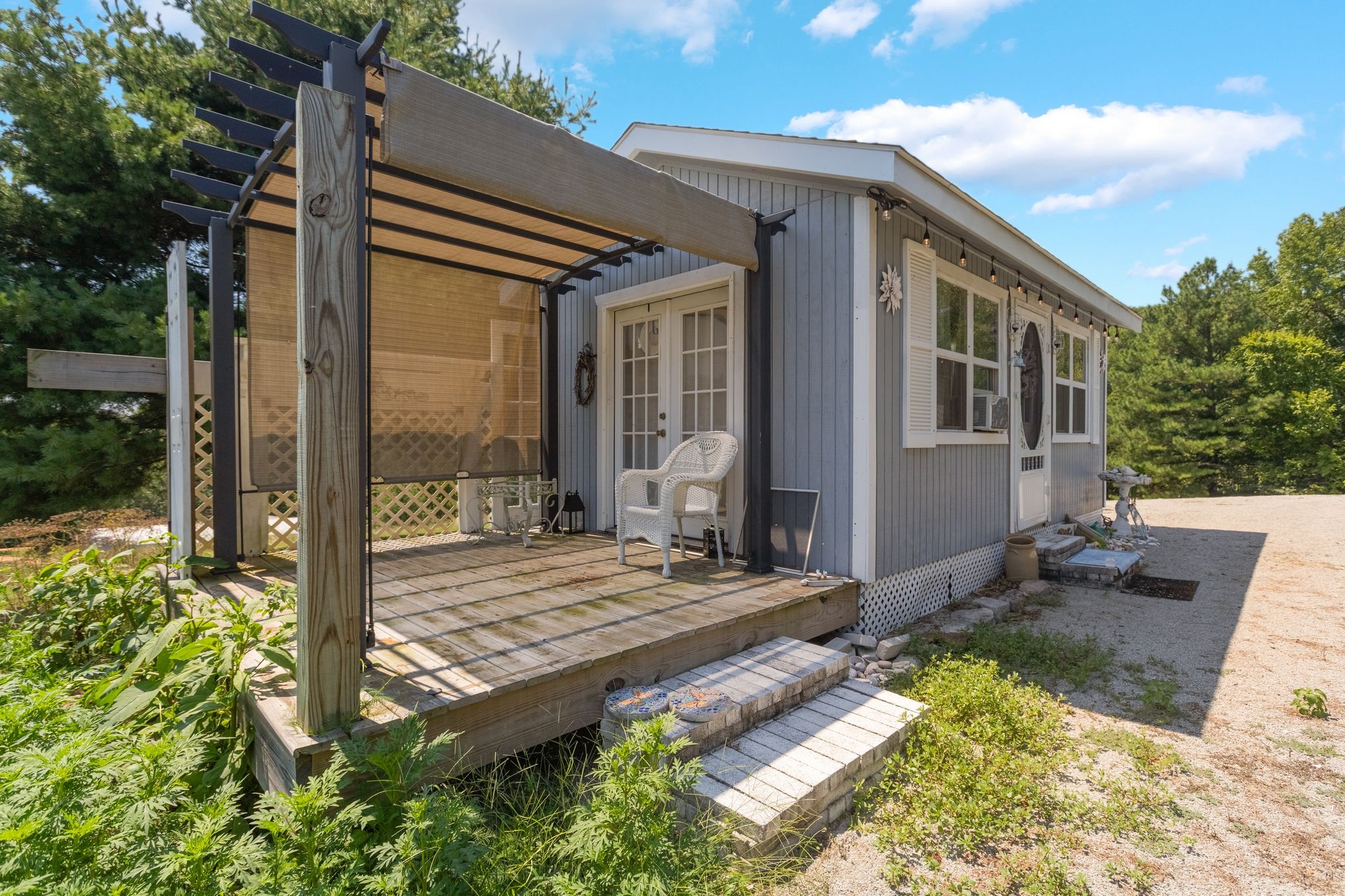 2402 Lobelville Highway Linden TN 37096