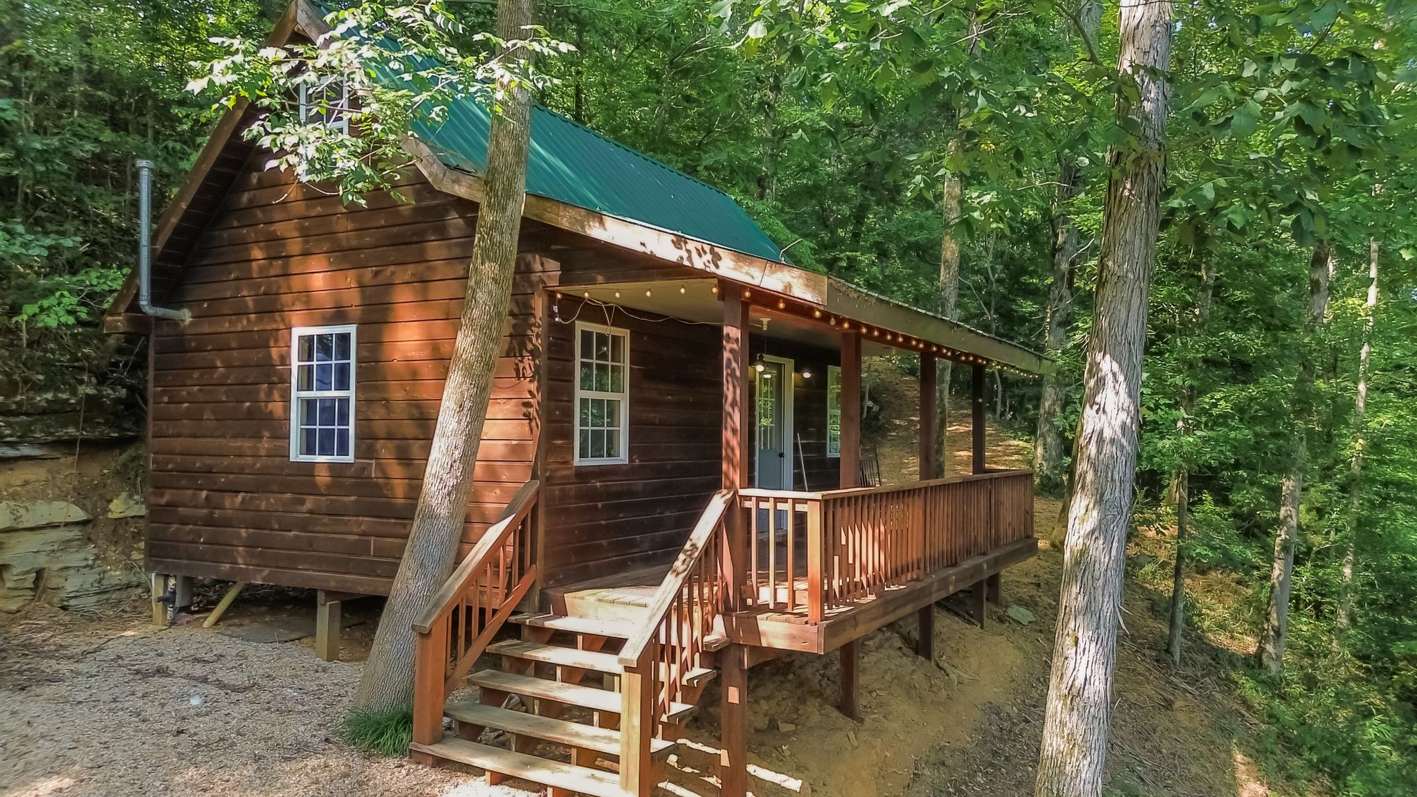 2402 Lobelville Highway Linden TN 37096