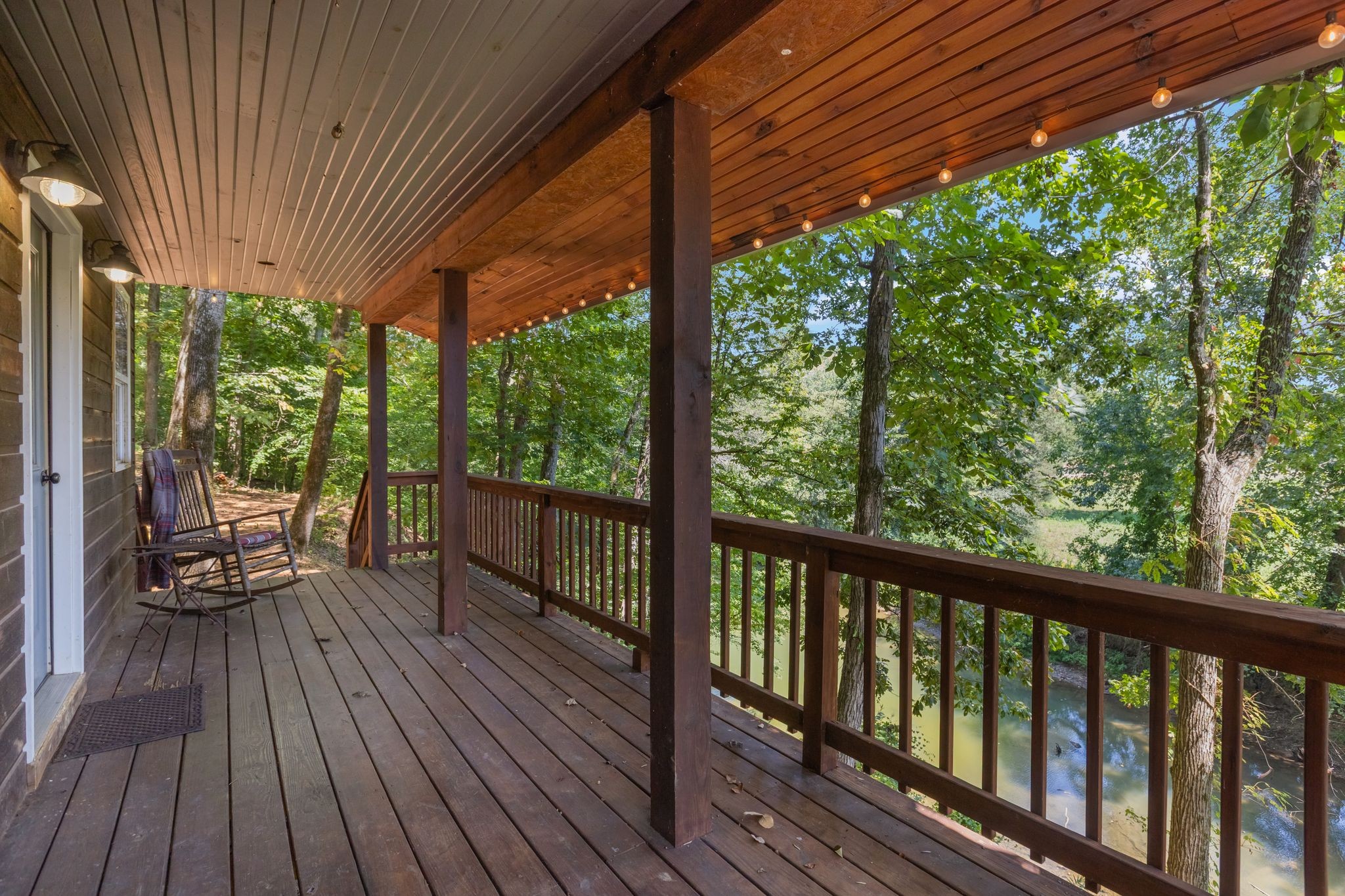 2402 Lobelville Highway Linden TN 37096