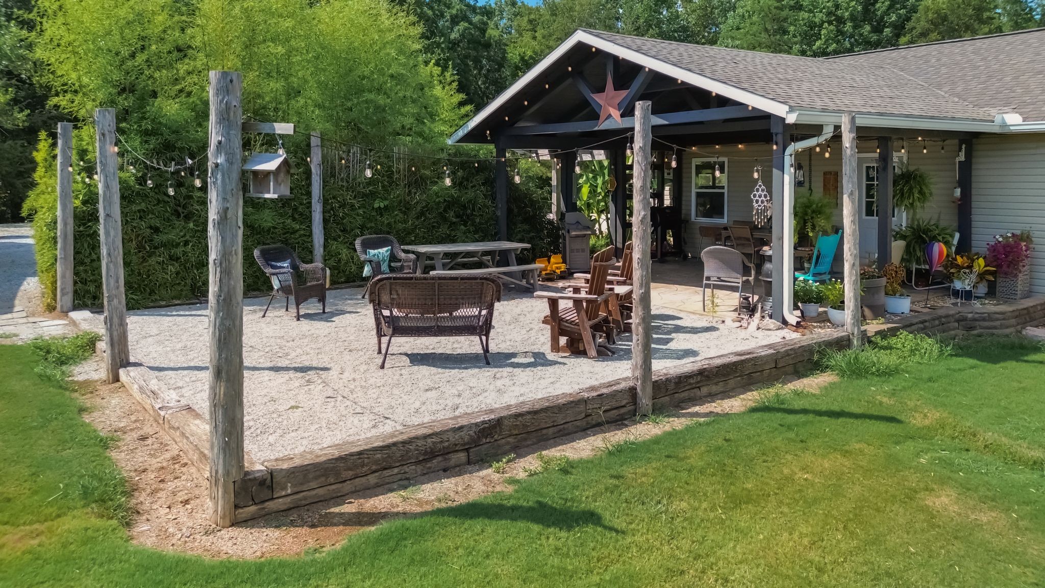 2402 Lobelville Highway Linden TN 37096