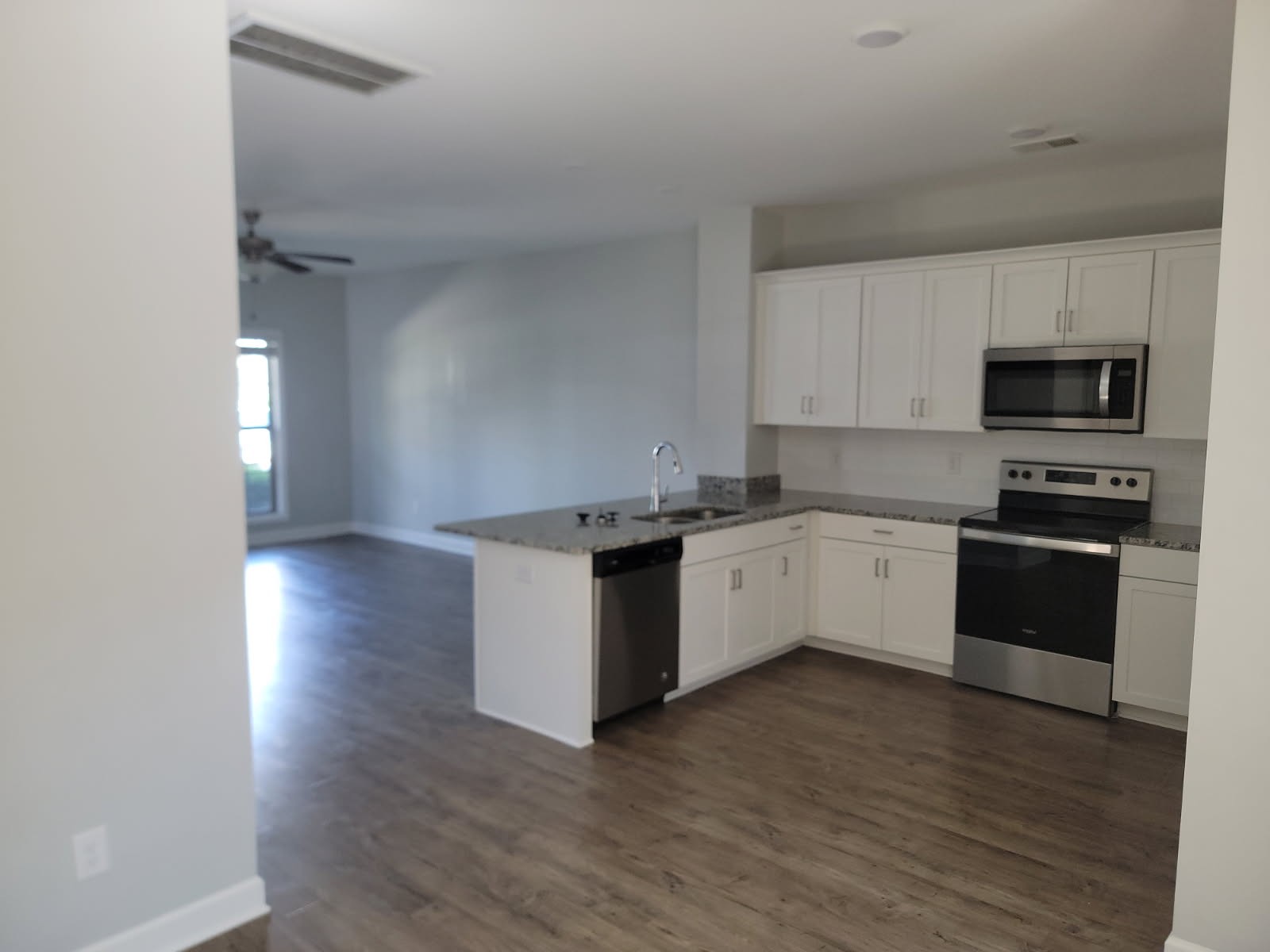 1036 Emery Bay Circle Hendersonville TN 37075