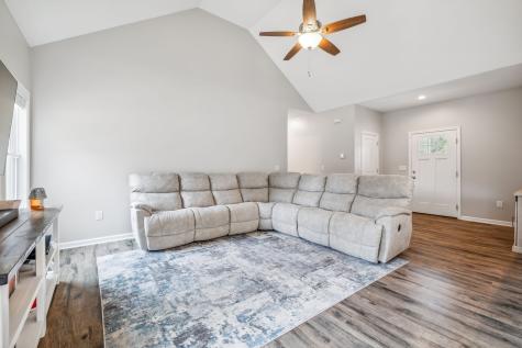 1181 Liberty Road Charlotte TN 37036