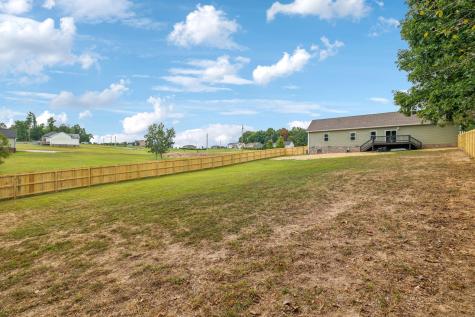 1181 Liberty Road Charlotte TN 37036