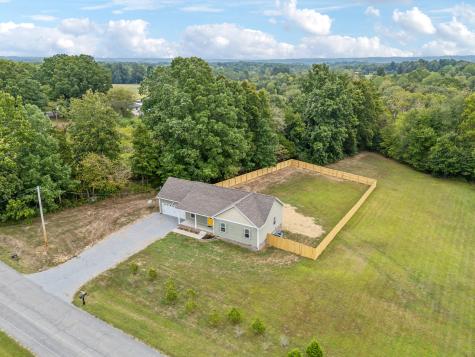 1181 Liberty Road Charlotte TN 37036