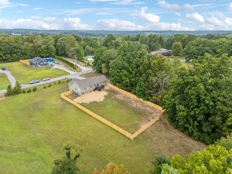 1181 Liberty Road Charlotte TN 37036