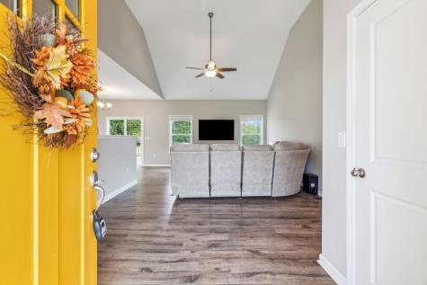 1181 Liberty Road Charlotte TN 37036