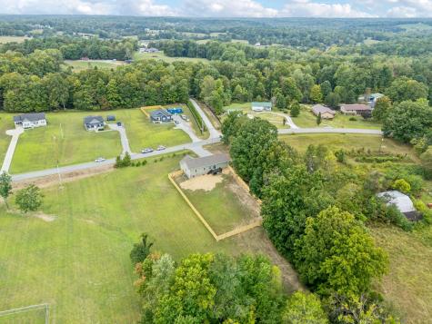 1181 Liberty Road Charlotte TN 37036
