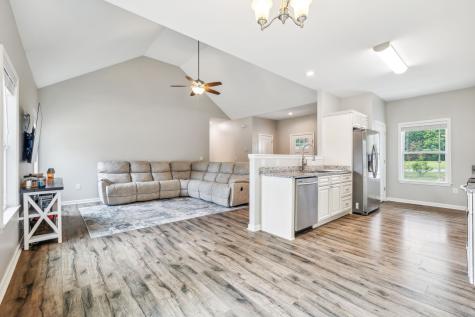 1181 Liberty Road Charlotte TN 37036
