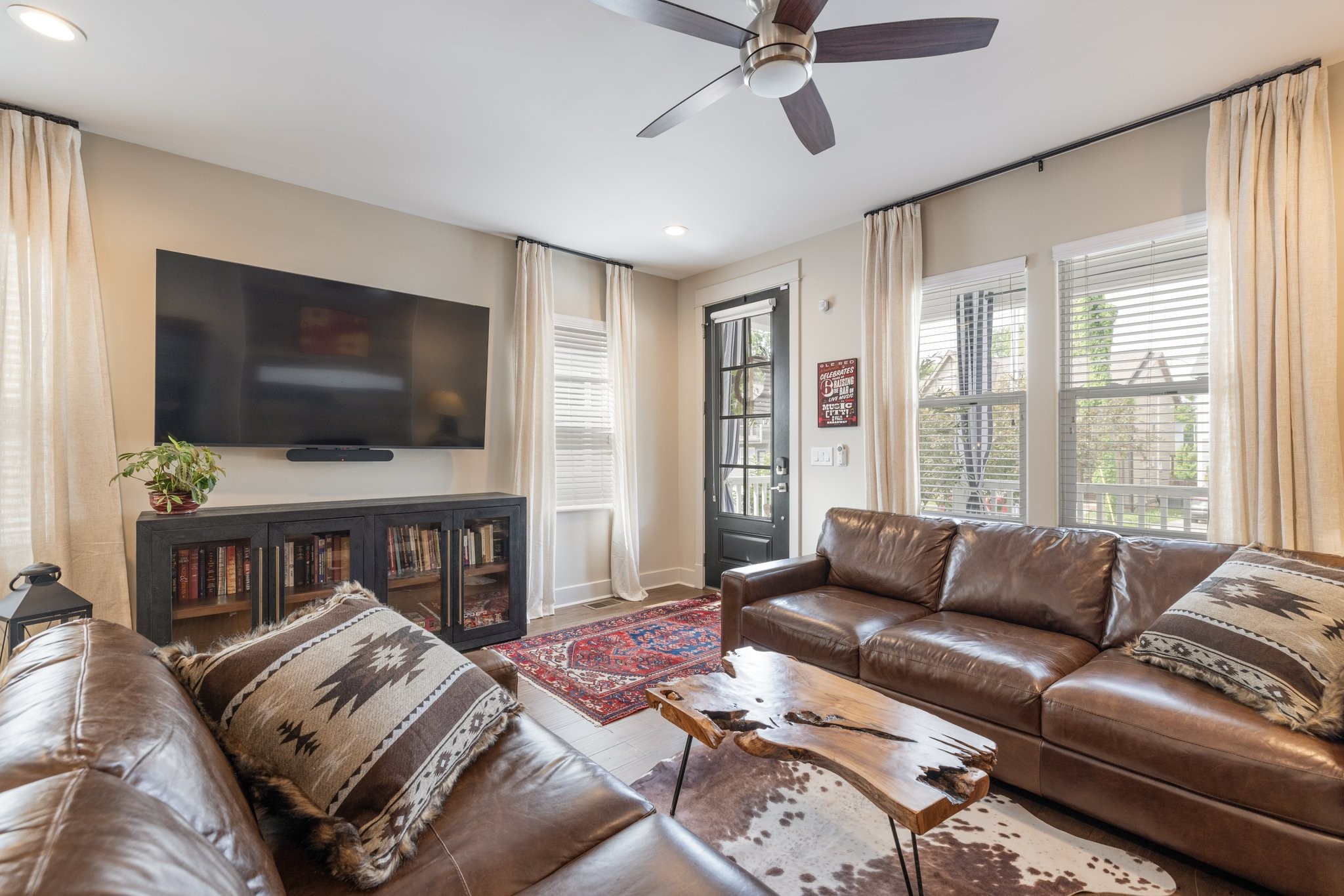 1924 14th Ave, N Nashville TN 37208