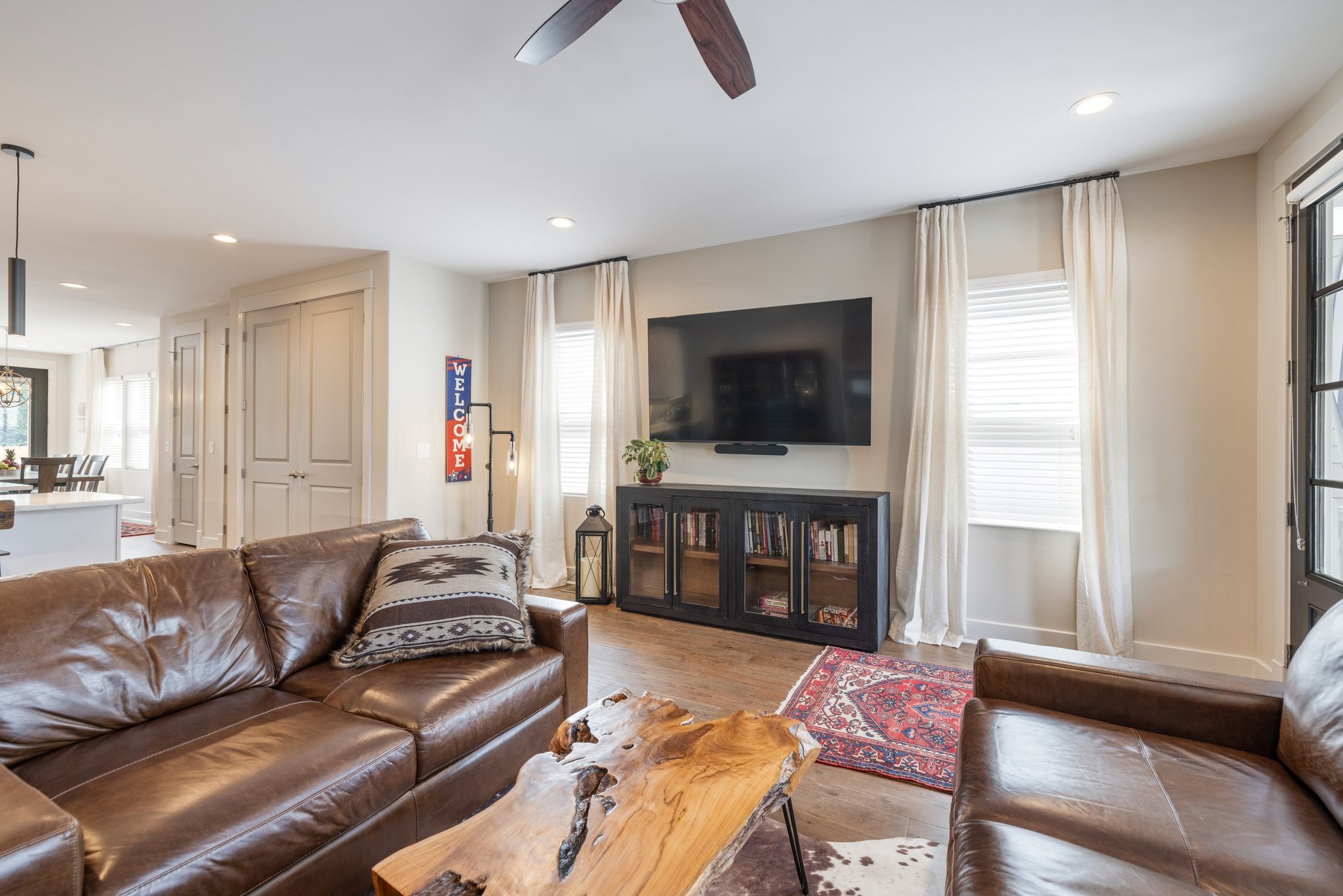 1924 14th Ave, N Nashville TN 37208