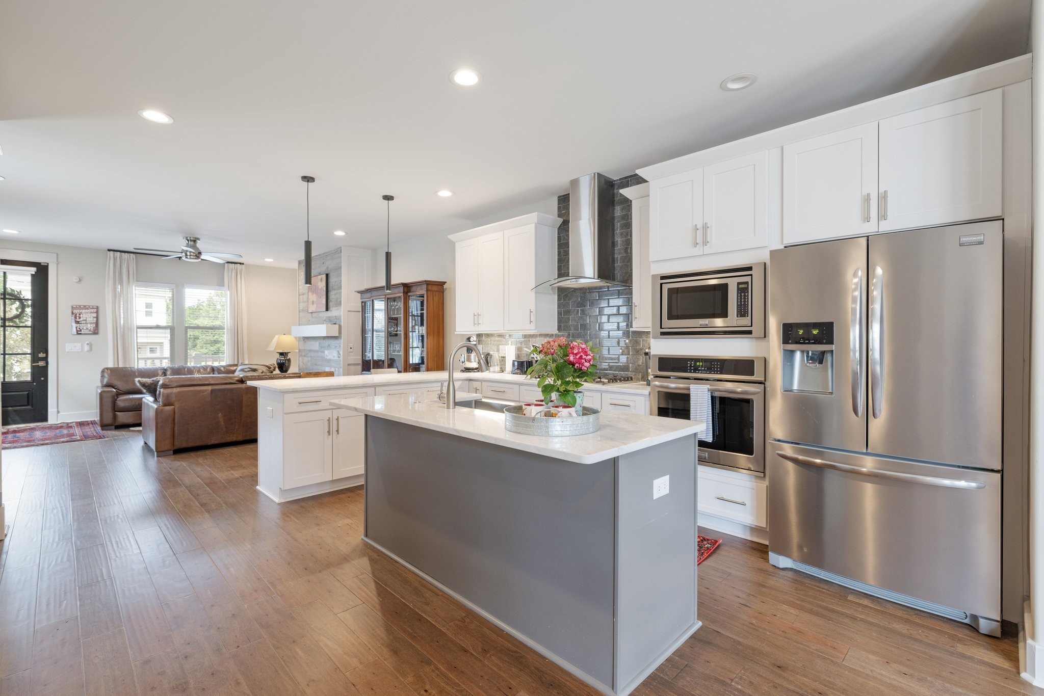 1924 14th Ave, N Nashville TN 37208