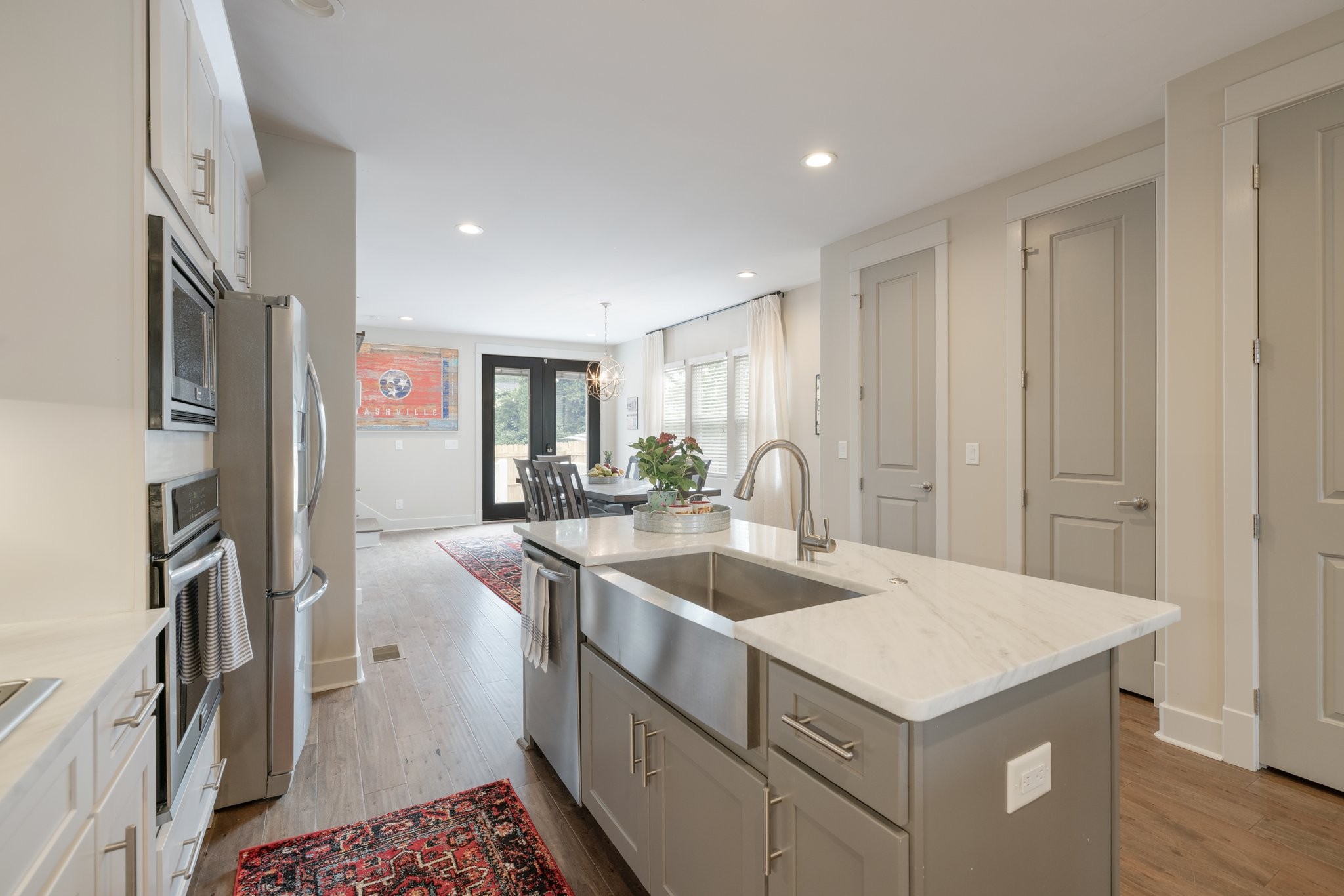 1924 14th Ave, N Nashville TN 37208