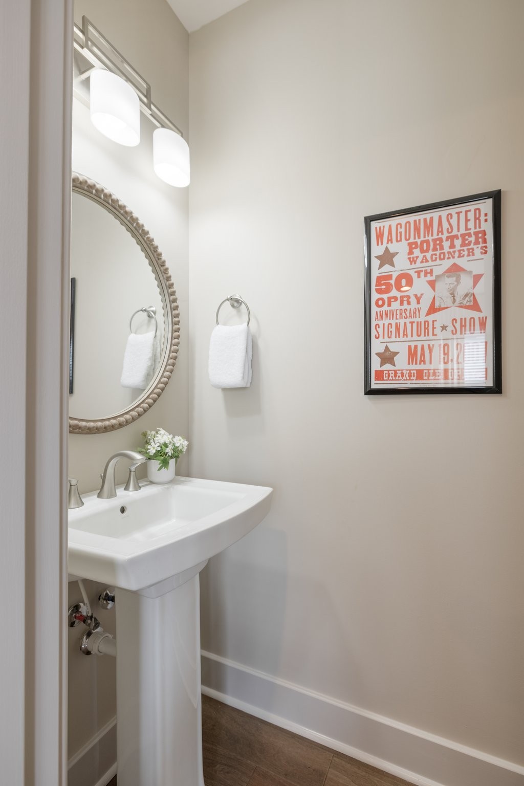 1924 14th Ave, N Nashville TN 37208