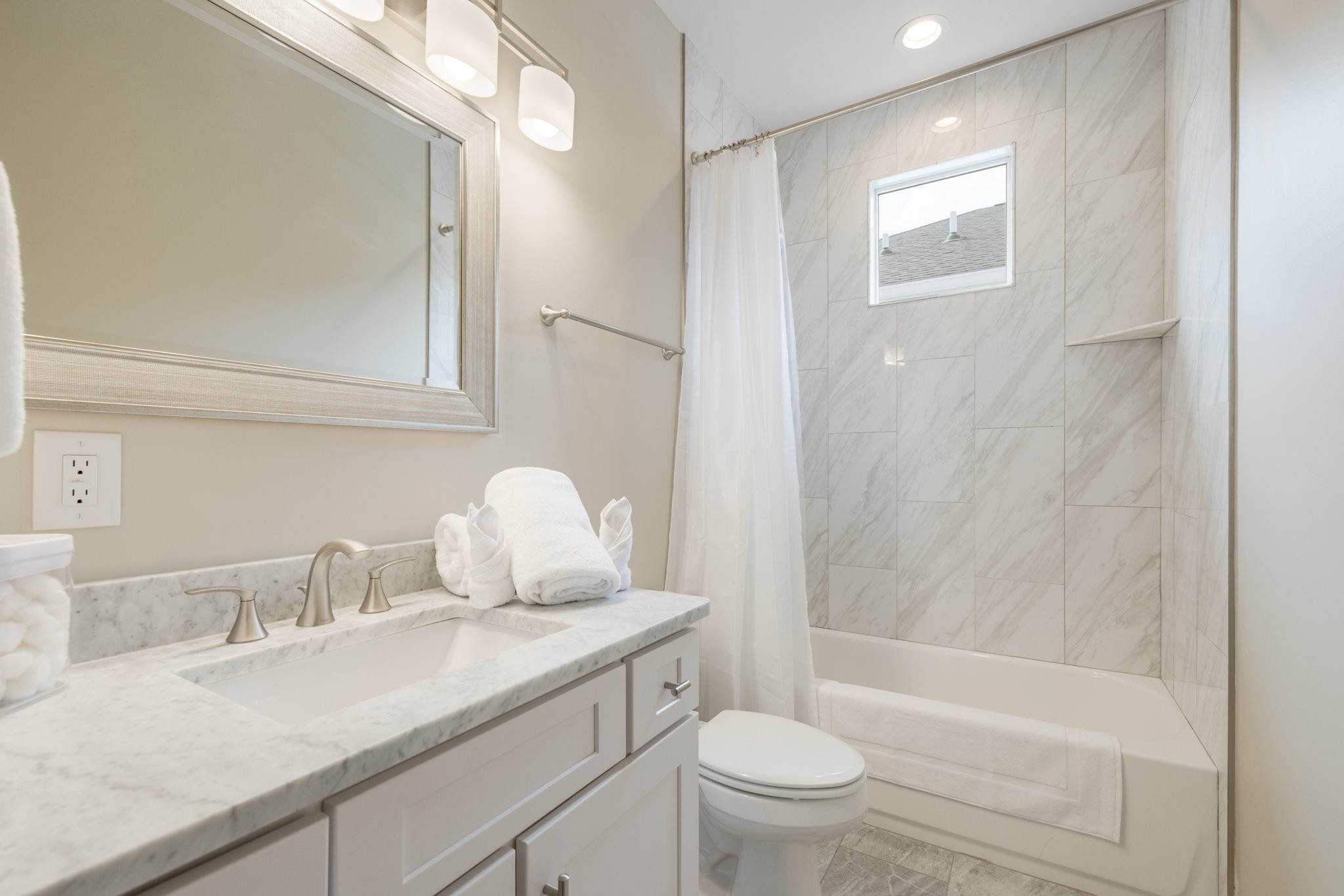 1924 14th Ave, N Nashville TN 37208