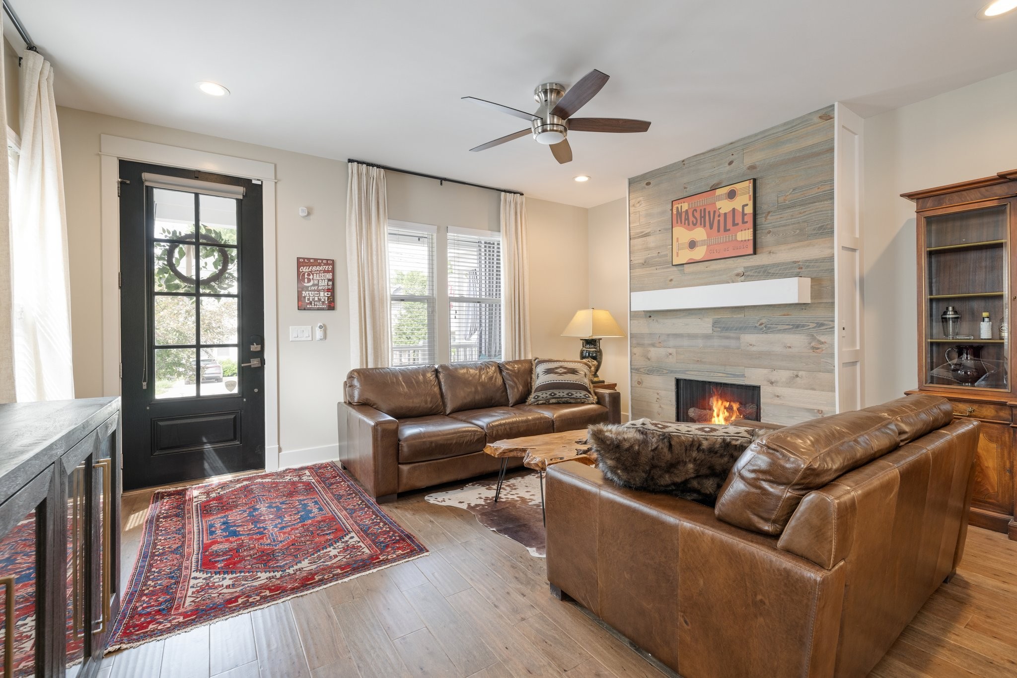 1924 14th Ave, N Nashville TN 37208