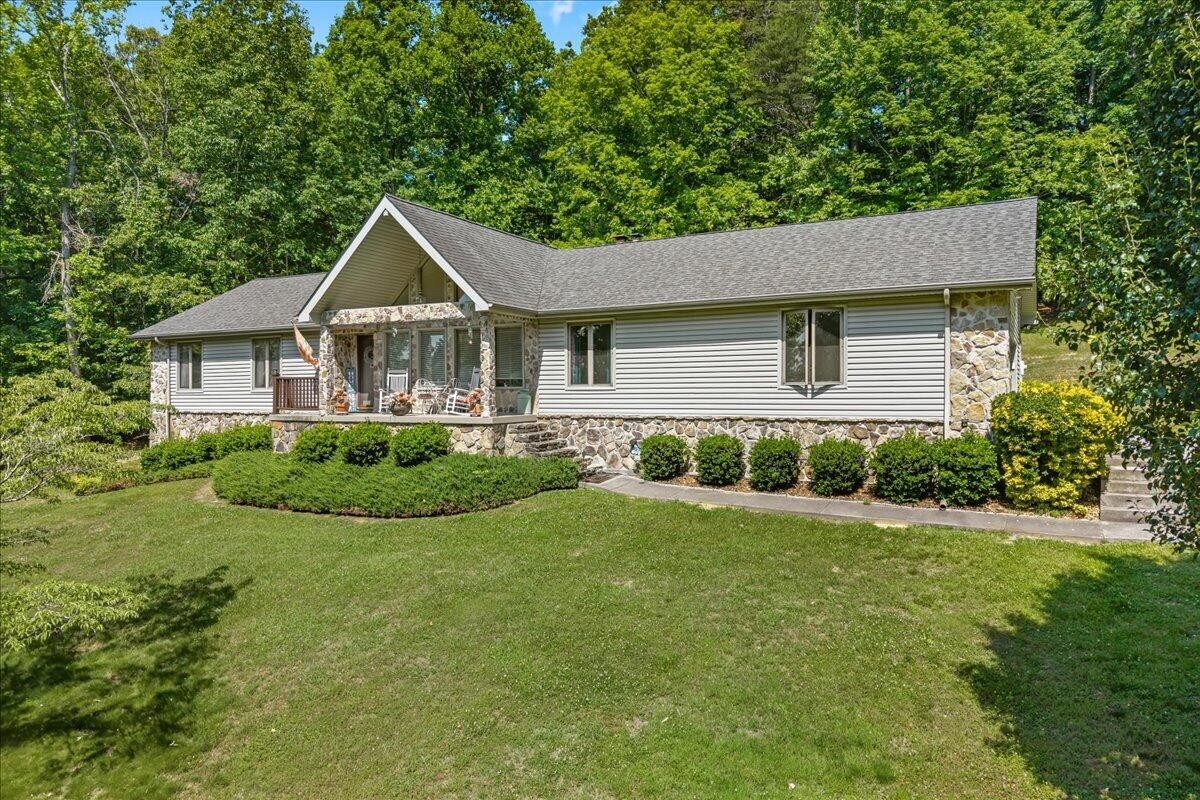 456 County Road 135 Riceville TN 37370
