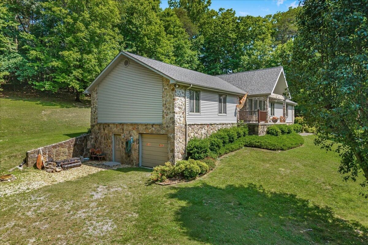 456 County Road 135 Riceville TN 37370