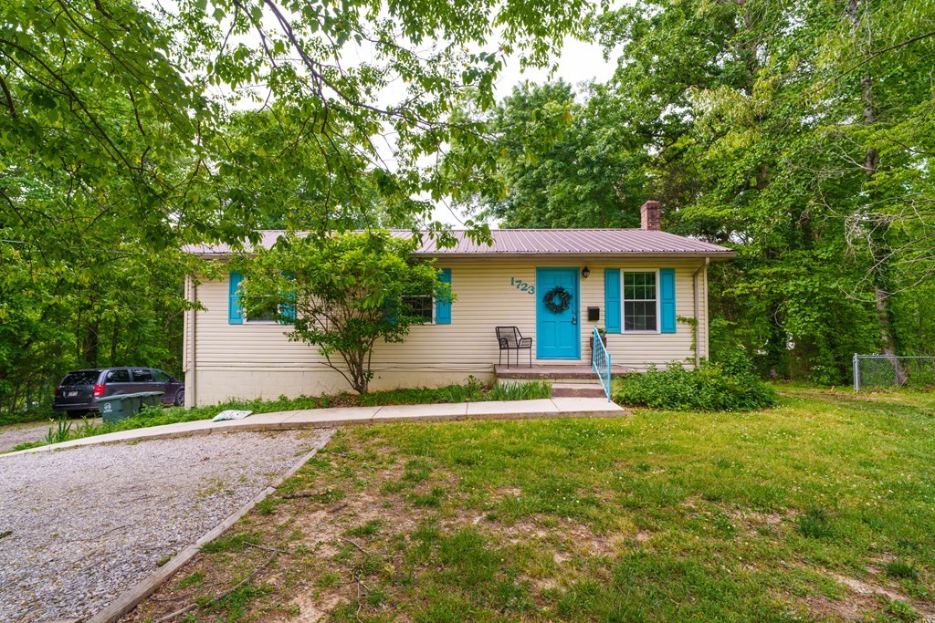 1723 Post Oak Road Cookeville TN 38506