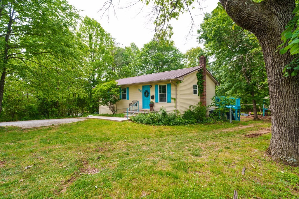 1723 Post Oak Road Cookeville TN 38506