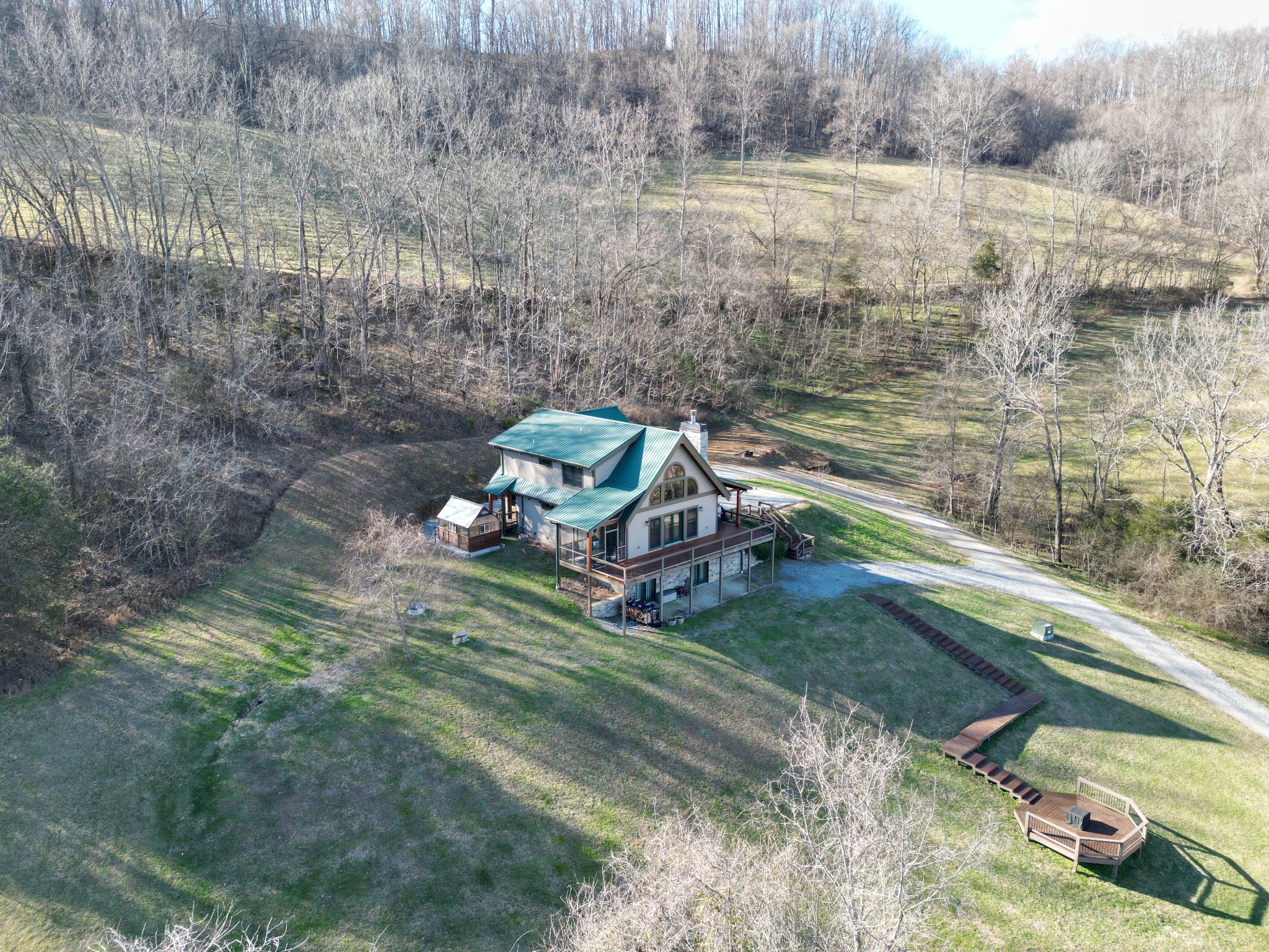 575 E Fork Road Whitleyville TN 38588