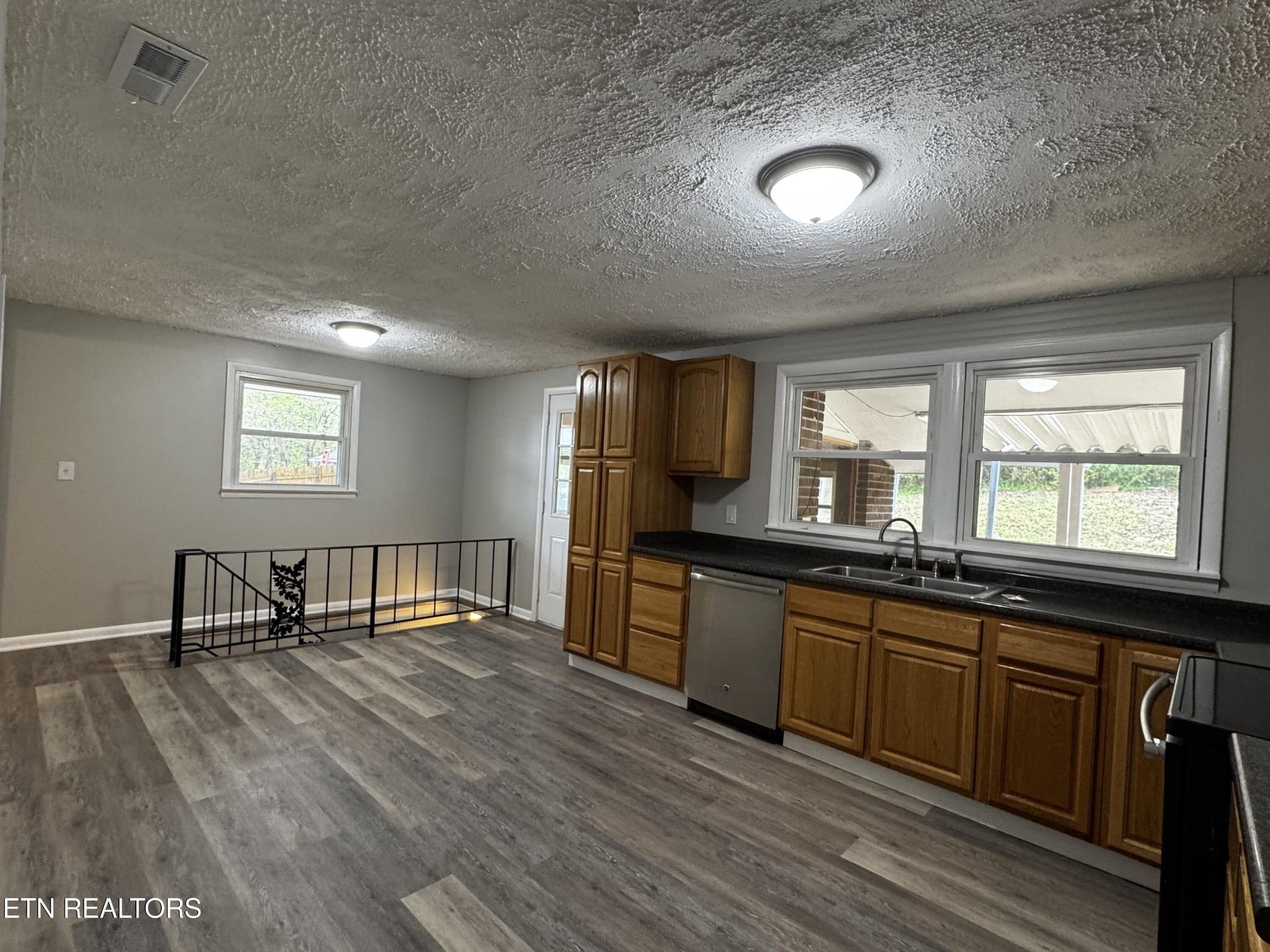 2406 Mentor School Road Louisville TN 37777