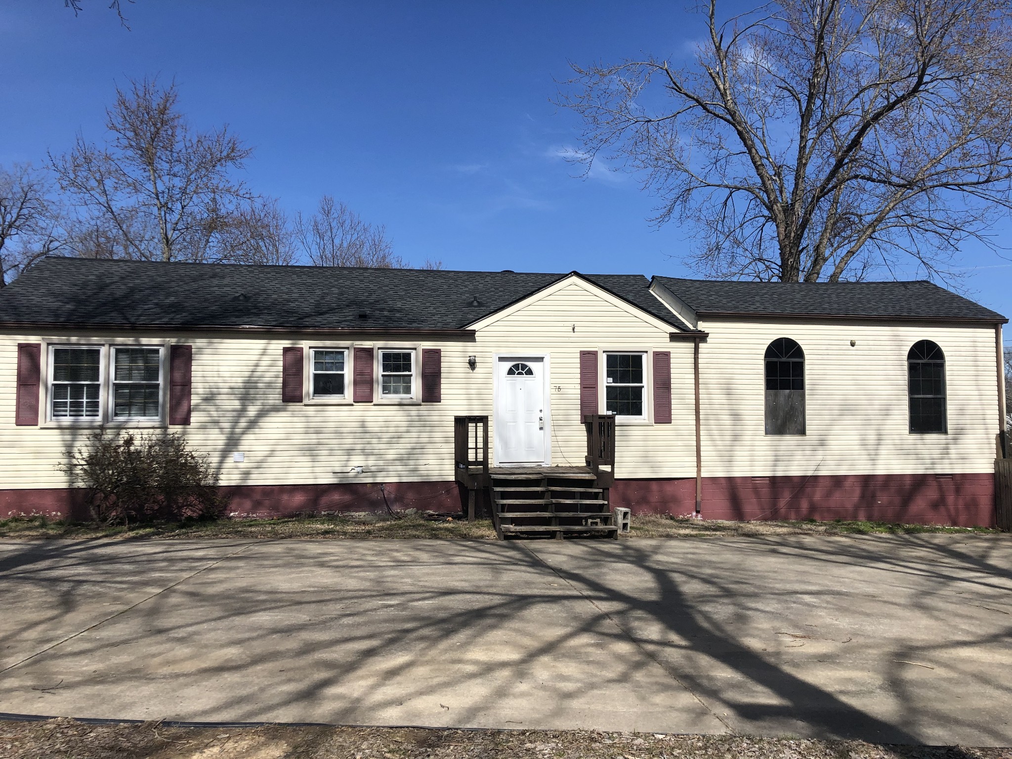 75 Maple Street Clarksville TN 37042
