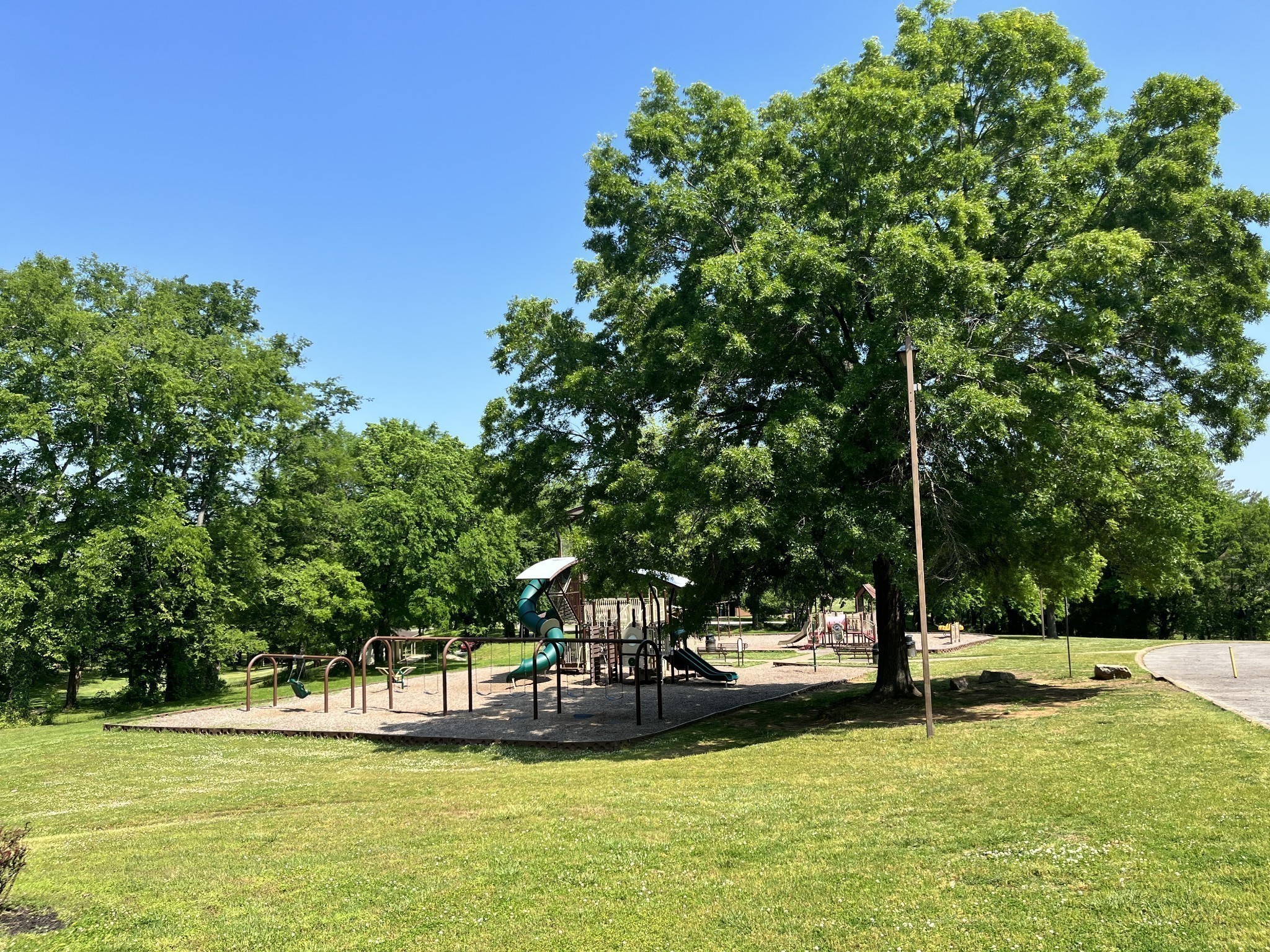 1215 Trotwood Avenue Columbia TN 38401