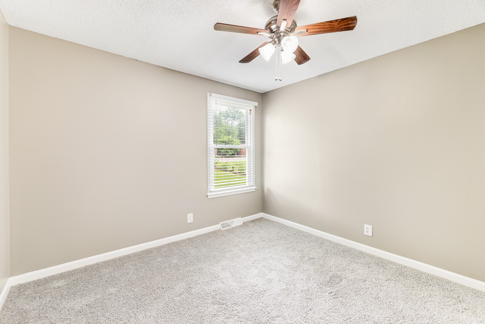 638 Lafayette Road Clarksville TN 37042