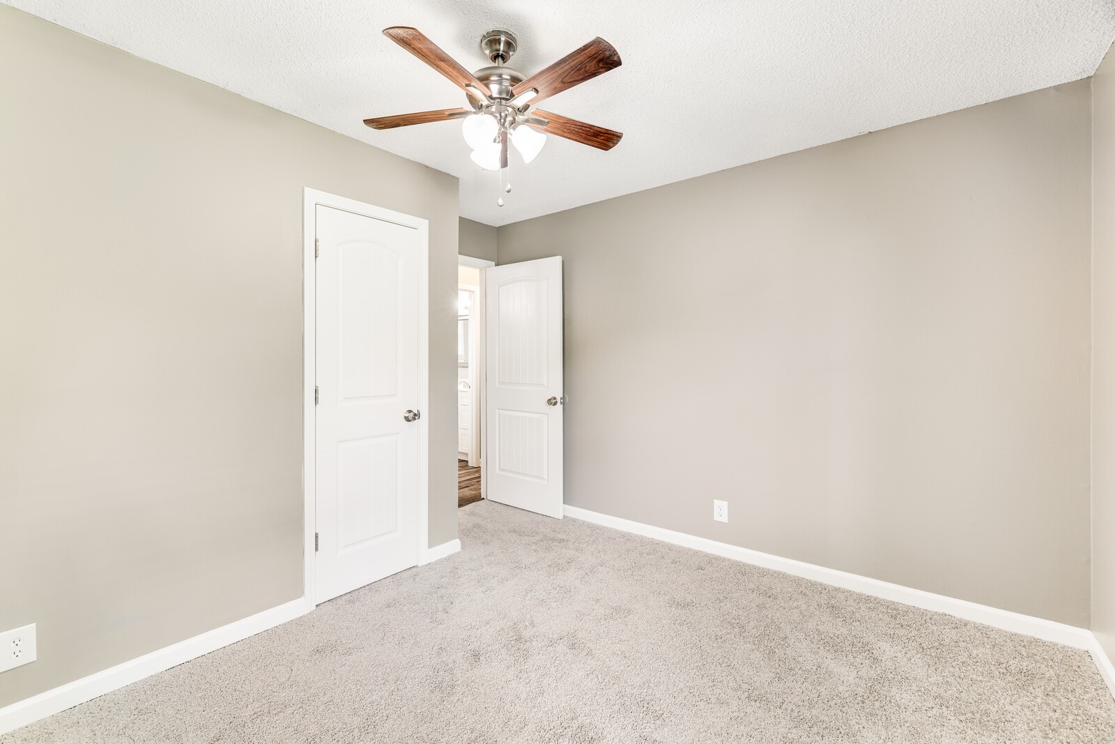 638 Lafayette Road Clarksville TN 37042