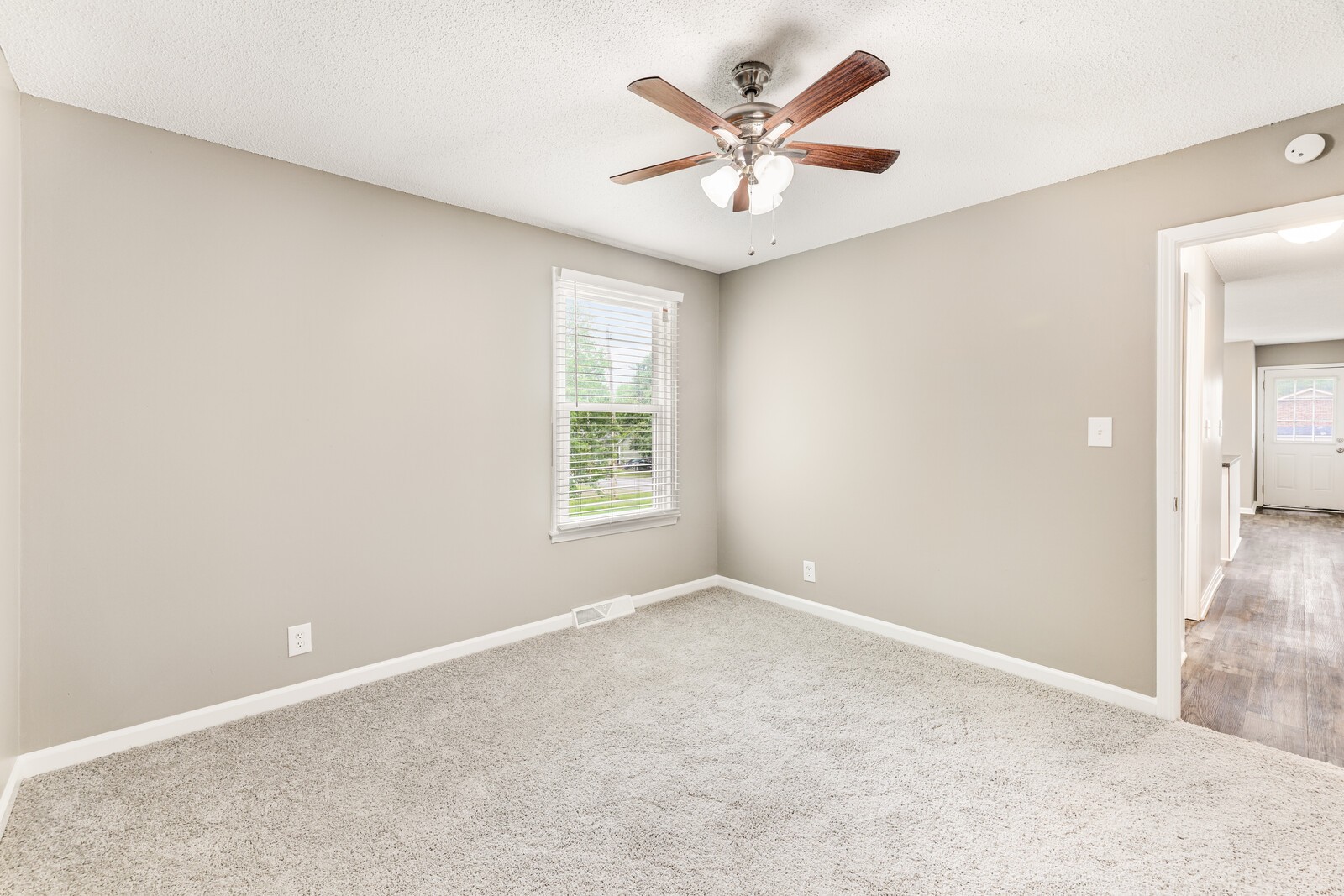 638 Lafayette Road Clarksville TN 37042