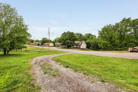 638 Lafayette Road Clarksville TN 37042